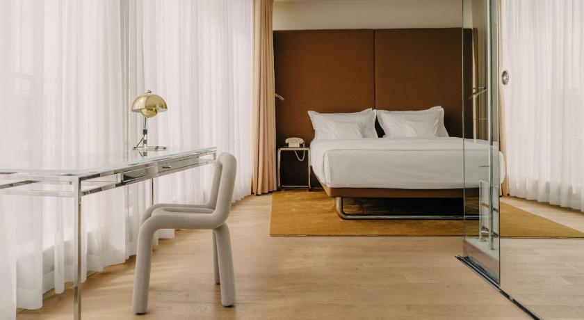 Image of Deluxe Double Room with Balcony 0