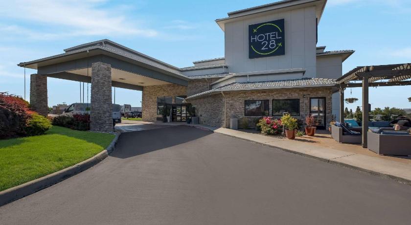 Hotel 28 Boise Airport, Ascend Hotel Collection photo