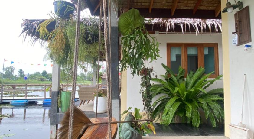 孔敬 ปีกไม้วิลล่าบ้านMaya-มายา 3星级 酒店 餐厅