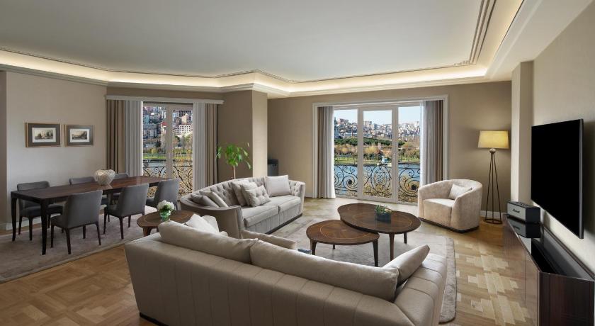 Lazzoni Hotel - image 14