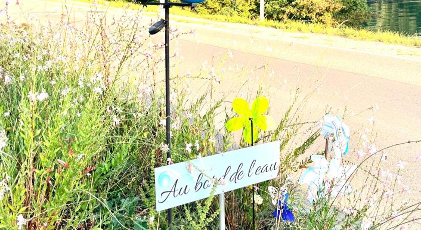 Au bord de l’eau