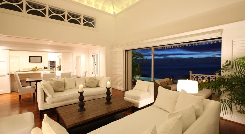 รูปของTwo Bedroom Ocean View Residence 0