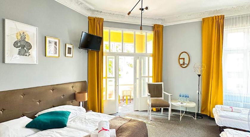 Expolis Residence - City Center MTP TARGI- Reception 24h — Hotel in Poznan