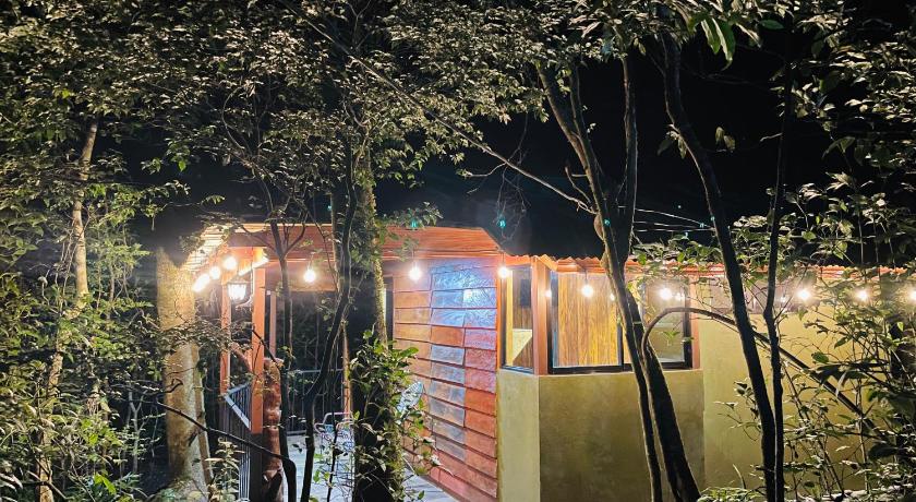 Cabanas La Montana Mountain Lodge photo
