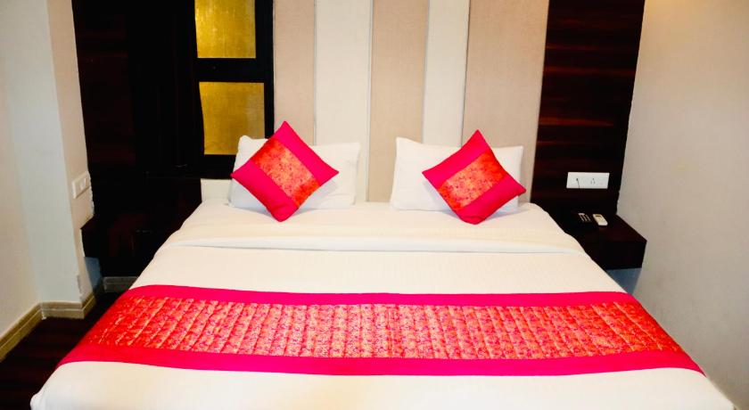 Hotel Magic Tree Karol Bagh Metro Station New Delhi photo