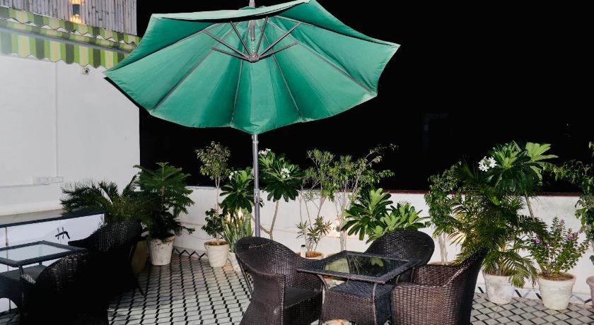 Hotel The Magic Tree - Karol Bagh New Delhi – Delhi, NY