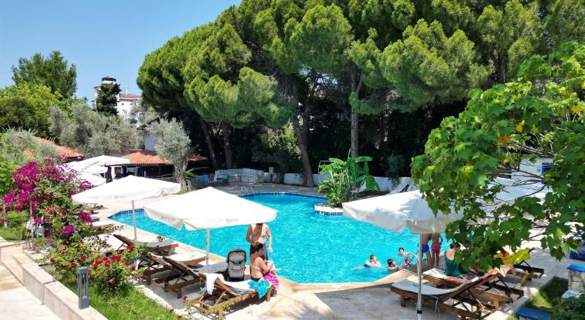 Risus Garden Marina Hotel photo