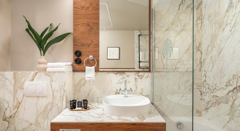 Image of Junior Suite 5