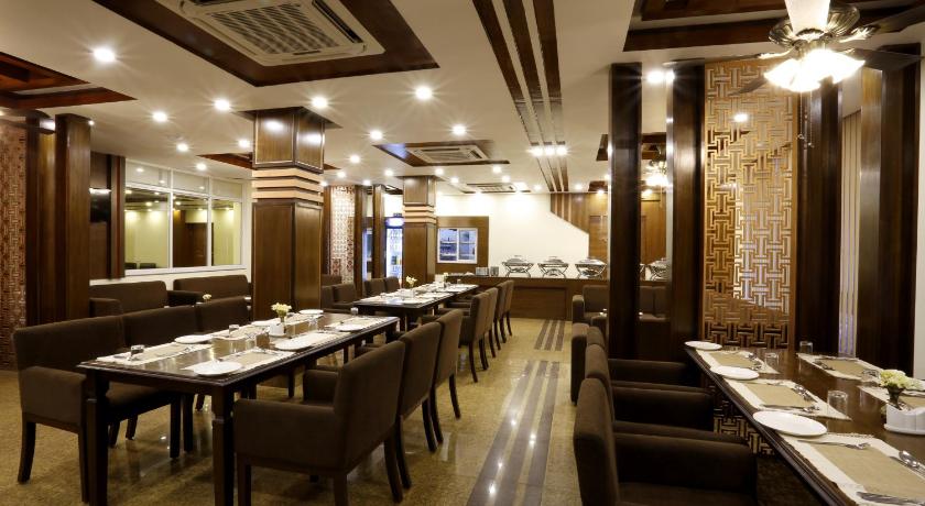 Mahadev Hotel - image 3