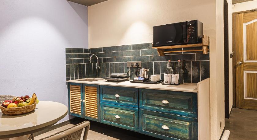 Bougainvilla Apartment photo