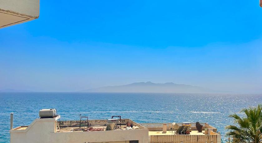 Sea Horizon Vsl Suites & Apartments photo