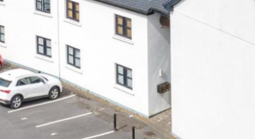 Riverside apartments Westport photo