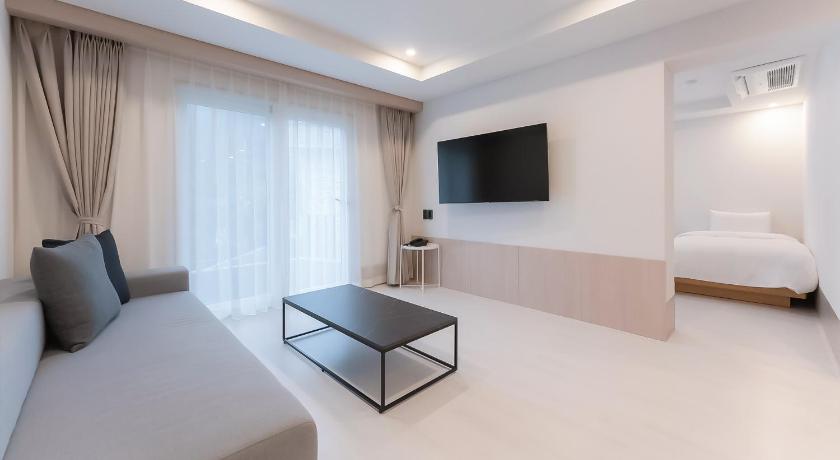 Image of Family Room with Garden View 0