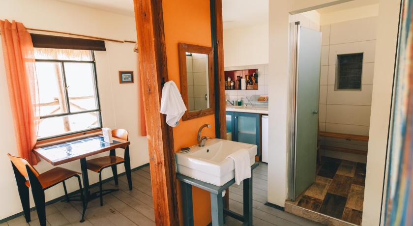 Image of Deluxe Double Room with Balcony 11