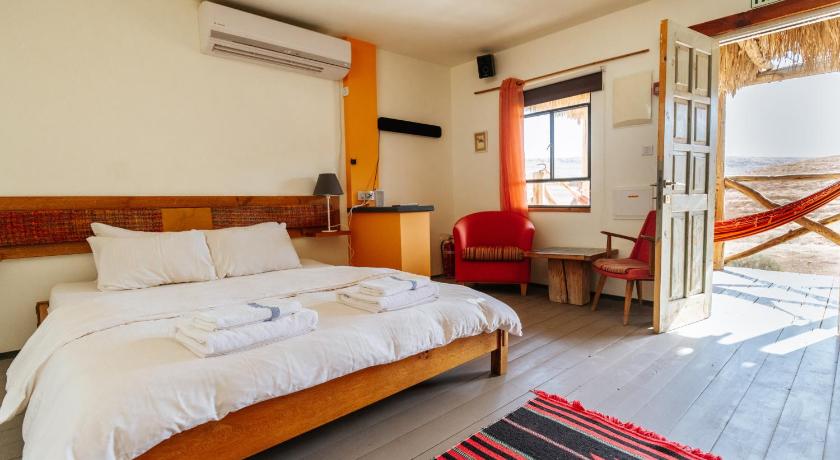 Image of Deluxe Double Room with Balcony 0