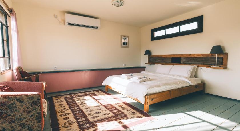 Image of Bungalow 6