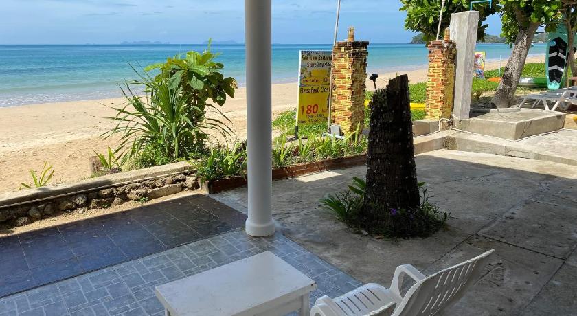 Image of Double Room with Beach View 13