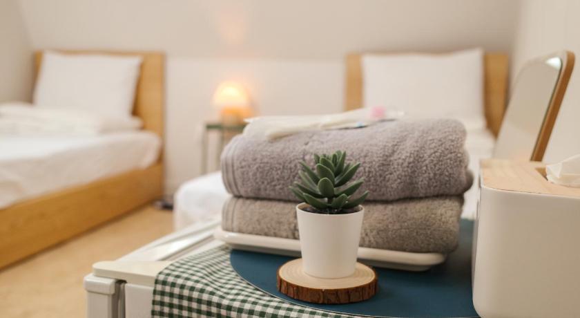 Seoul Starria Hostel - Foreigners Only 1-Star Hotel suite