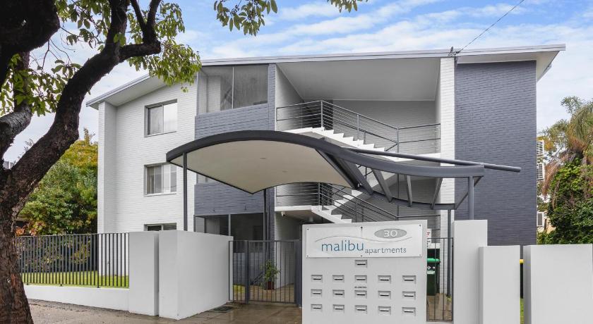 Malibu Apartments photo