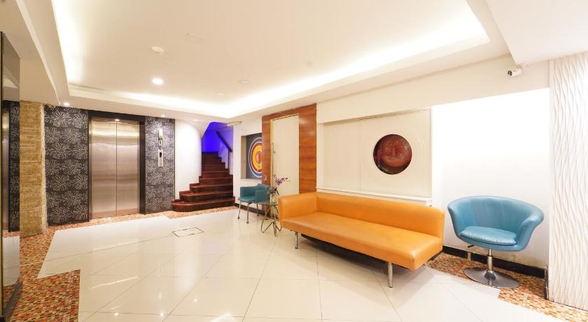 UPAR Hotels Sukhumvit 11 photo