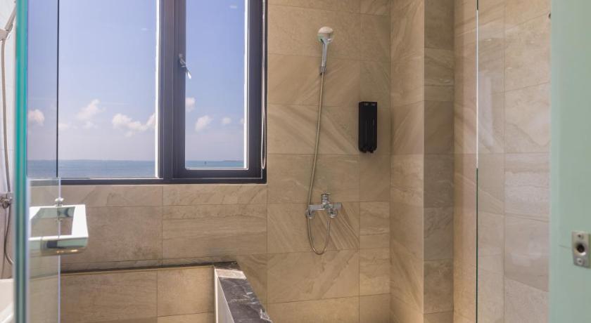 Image of Double Room - Sea View 12