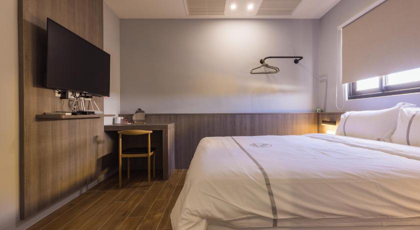 Image of Apartment with Sea View 14
