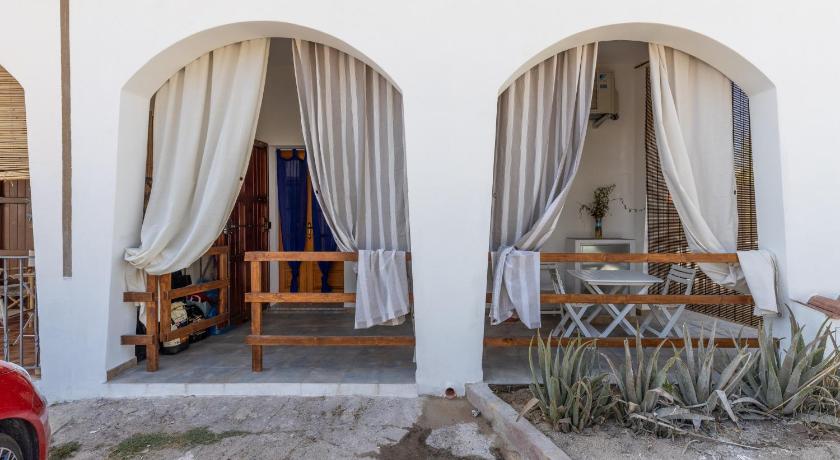 トレスヌラゲス Casa Simo 3つ星 シングルルーム 外観