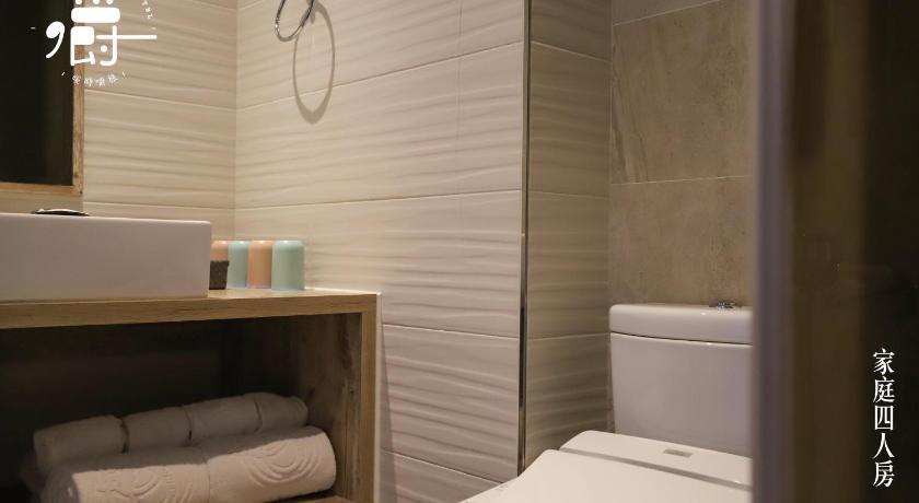 Image of Deluxe Quadruple Room 14