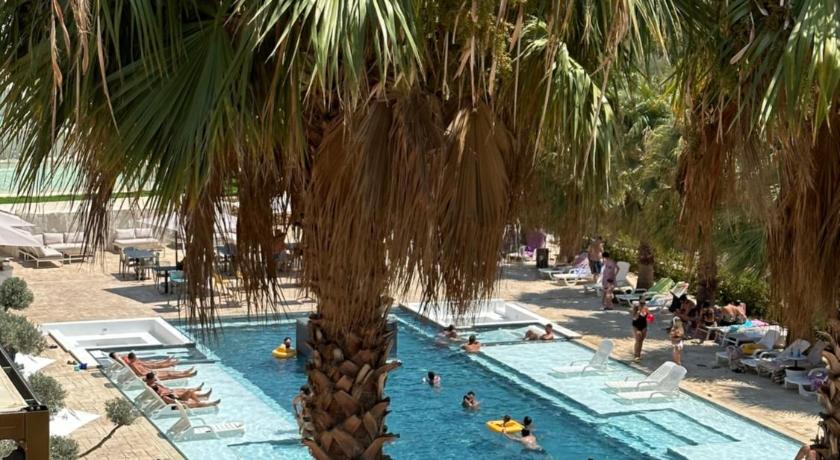Resort Al Balhara Suites & Spa photo