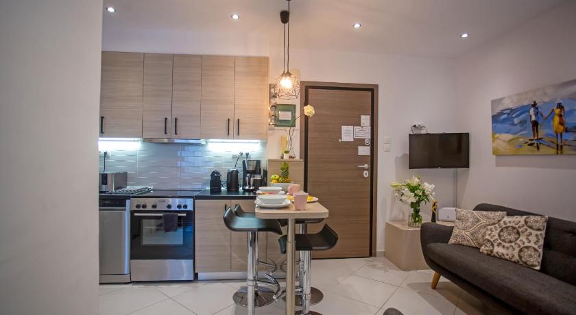 Hadrian by Heloni Apartments photo