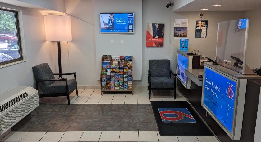 Motel 6-Nashua, NH - South photo