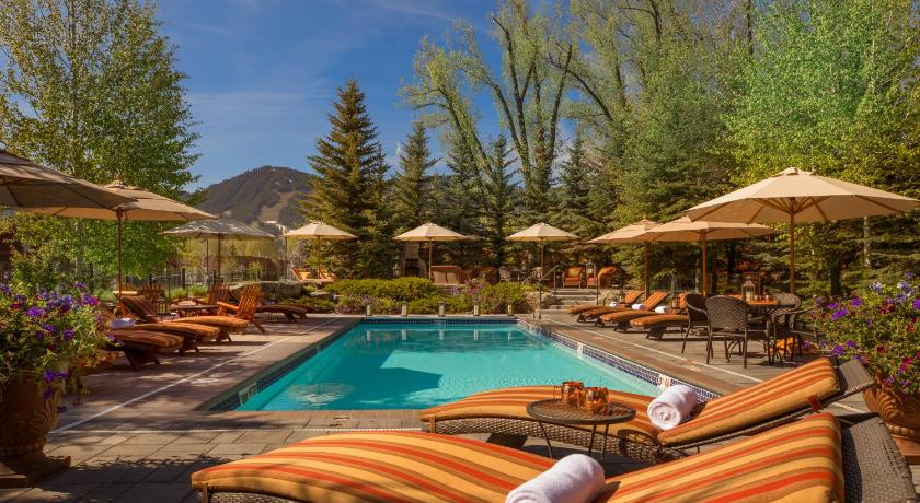 Rustic Inn Creekside Resort and Spa at Jackson Hole photo