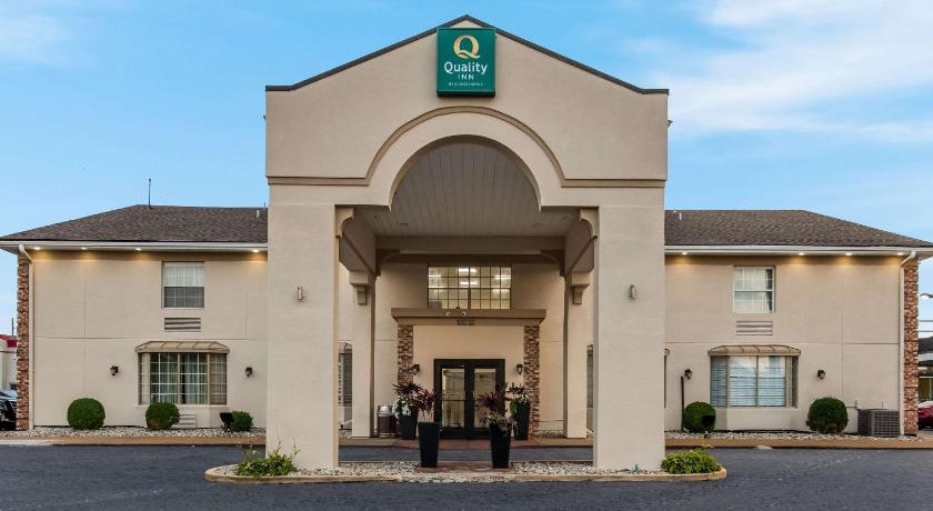 Quality Inn Airport Saint Louis photo