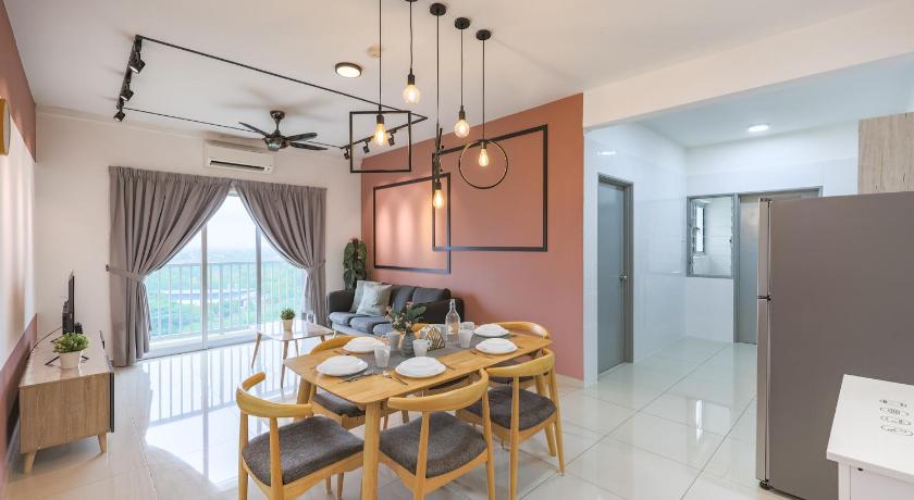 Beautiful 3B2B - 6 pax|Free 2 Parkings|Subang Jaya - image 4