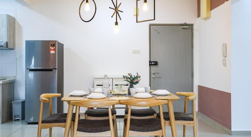 Beautiful 3B2B - 6 pax|Free 2 Parkings|Subang Jaya - image 14