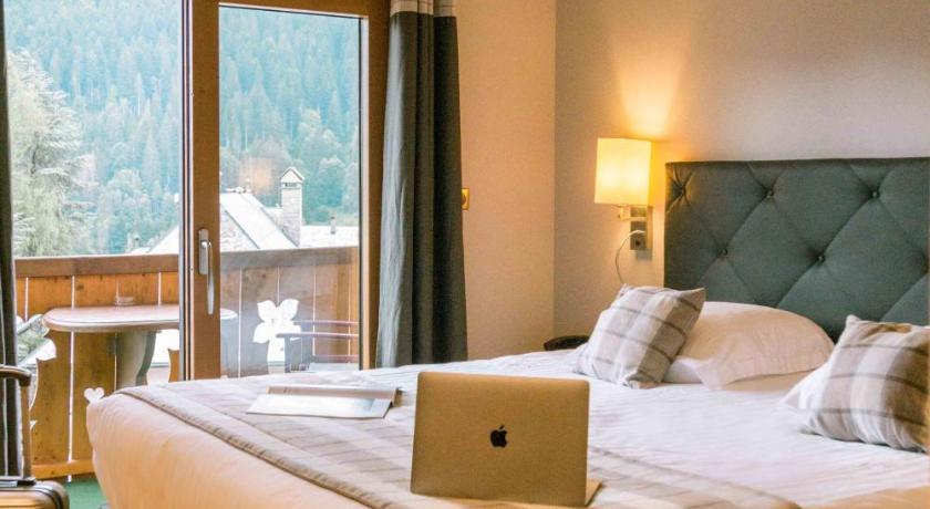 Image of Privilege Double Room with Mountain View 6