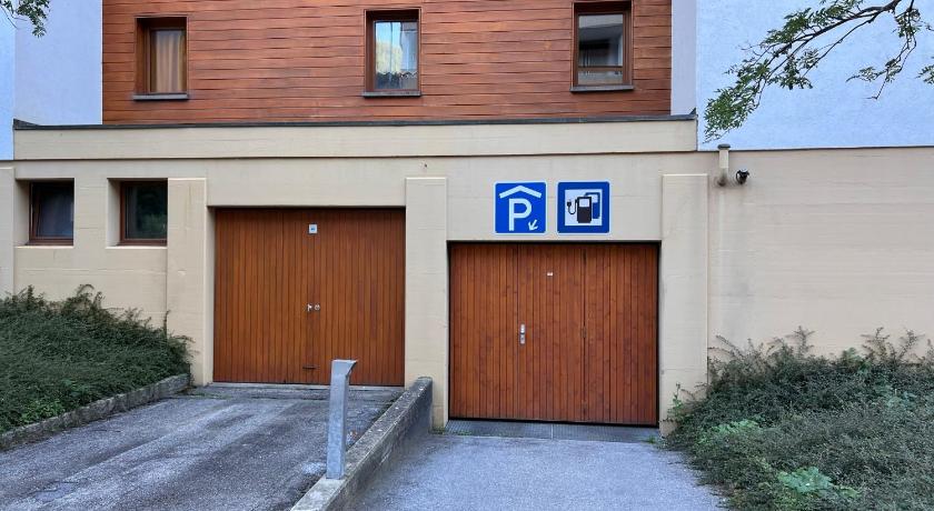 Baron / Baronesse Apartments photo