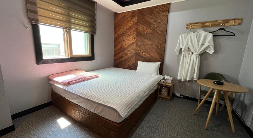 Busan Maldives Hotel & Hostel Hotel exterior