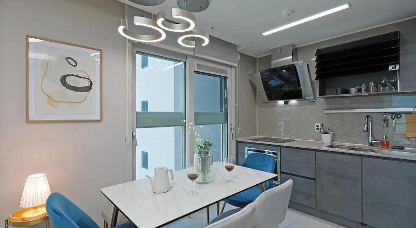 釜山 Elmomento Osiria Residence 3星级 酒店 泳池