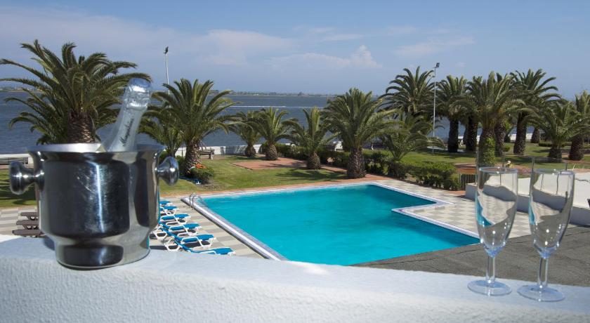 Riabela Inn — Hotel in Torreira