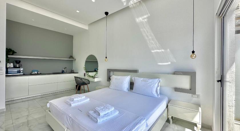 Sea Horizon Vsl Suites & Apartments photo
