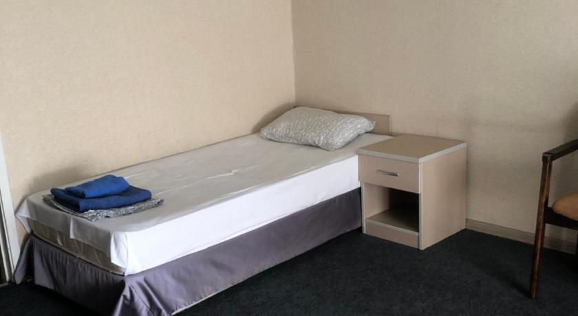 Economy rooms next to Primosrky Park photo