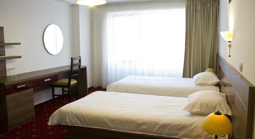 Hotel City Ploiesti photo