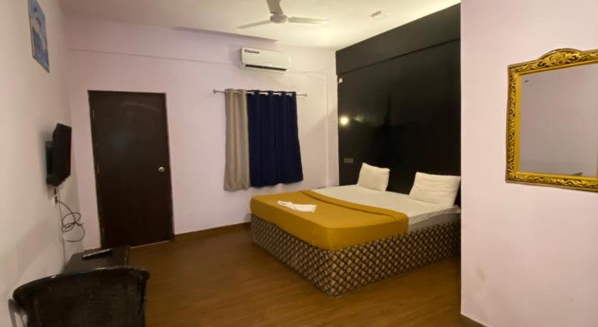 Paroza Suites photo