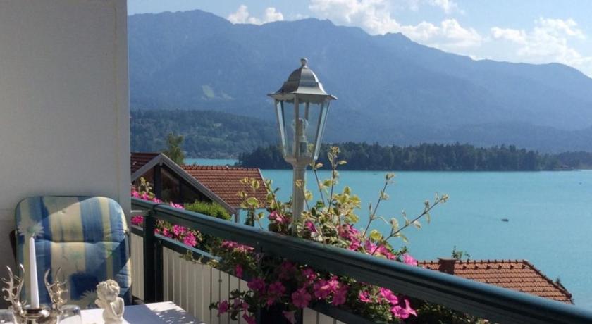 Villa Desiree - Hotel Garni - Adults Only — Hotel in Villach