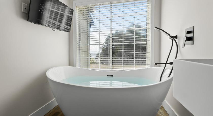 Mendocino (CA) Mendo Bungalow 3-Star Accommodation view