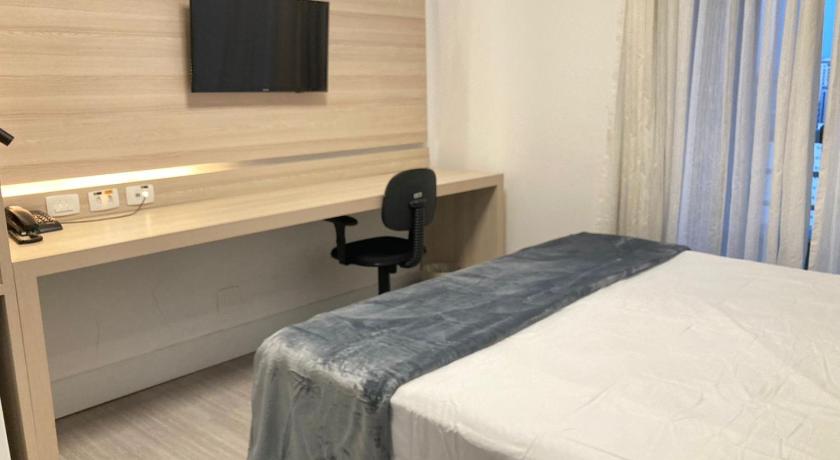 Image of King Room - Disability Access 1