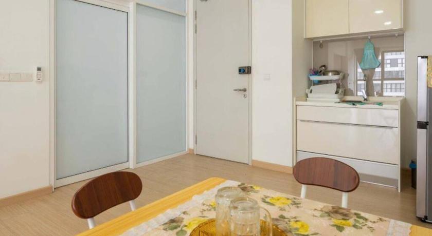 D'sara Sungai Buloh Sentral MRT Linked Two Rooms for 4 Guests - image 3