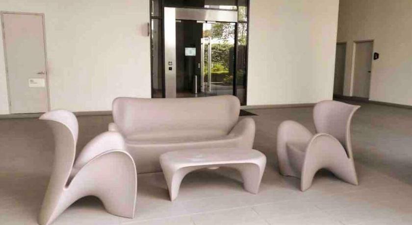 D'sara Sungai Buloh Sentral MRT Linked Two Rooms for 4 Guests - image 5