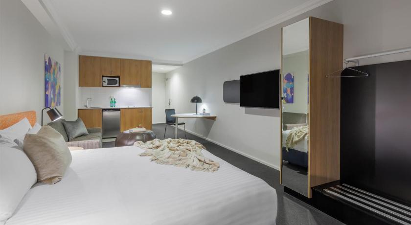 Oaks Perth Hotel photo